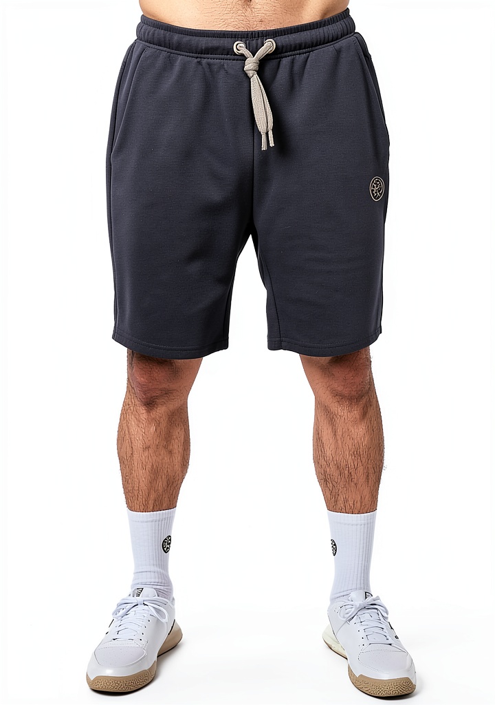 BIDI BADU Herren Chill Shorts in Dunkelgrau auf einem Sportler
